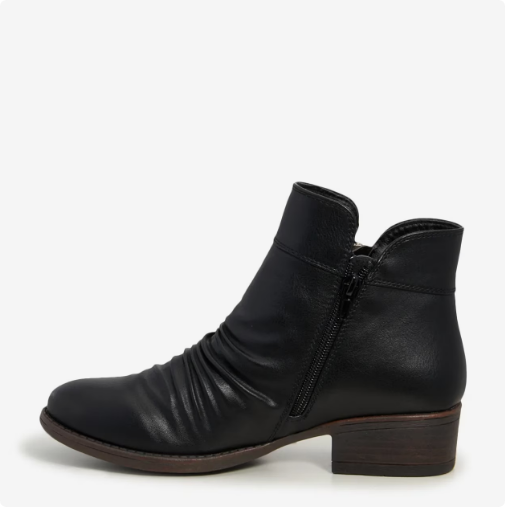 Women's Kelly & Katie Jennifer Ruched Bootie - Black